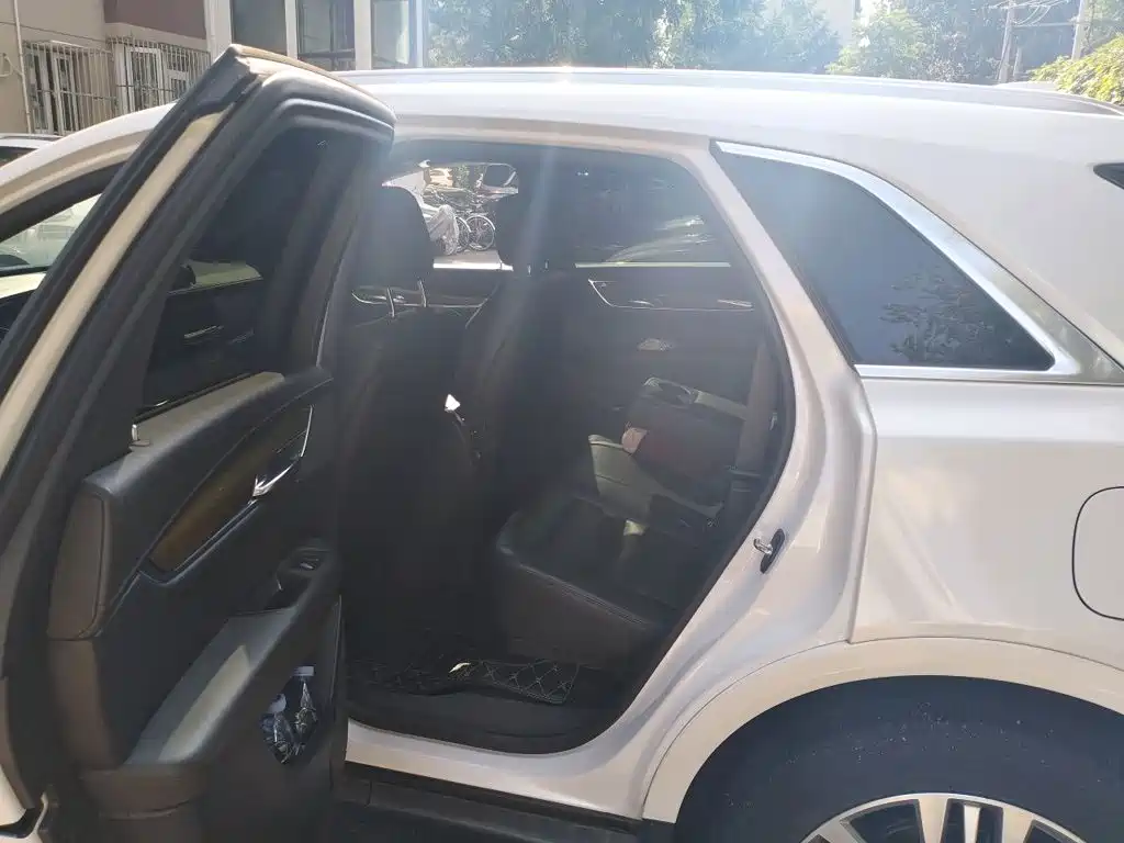 Cadillac XT5 — миниатюра 18