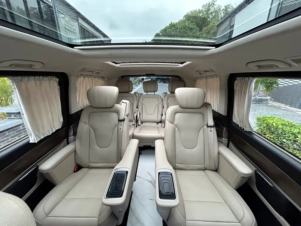 Mercedes-Benz V-Class V 2022 V 260 Luxury