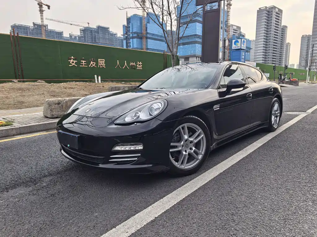 Porsche Panamera 2012