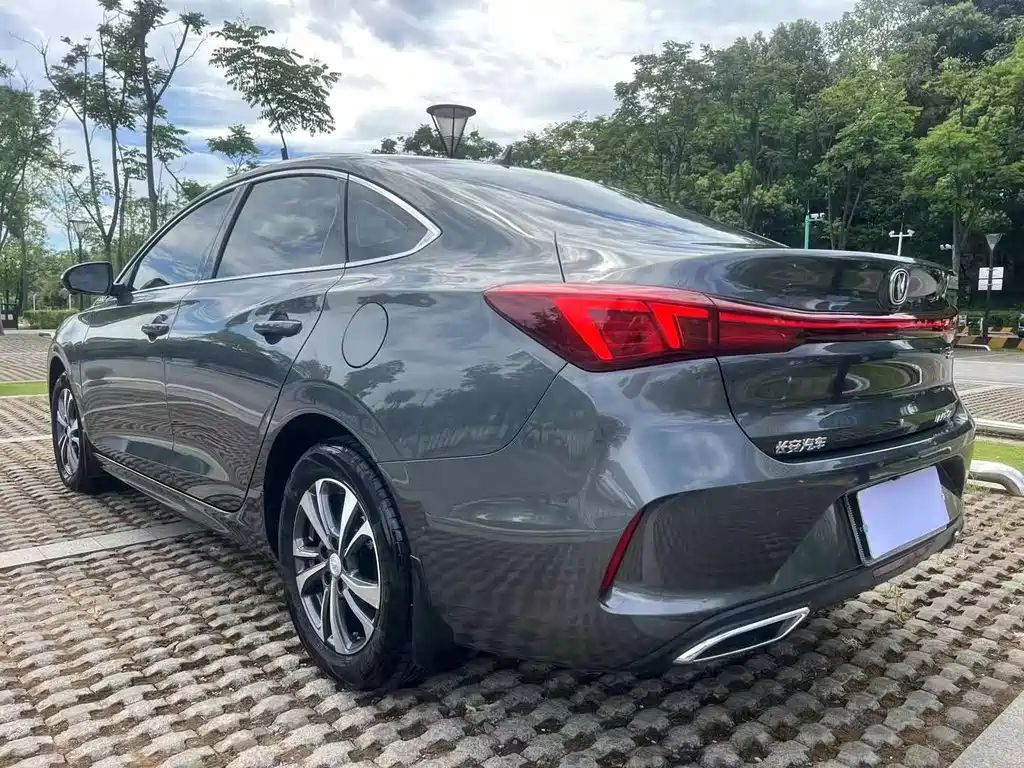 Changan Eado — миниатюра 7