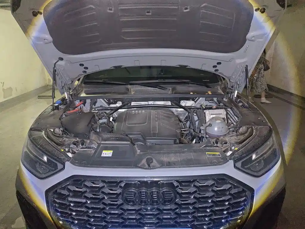 Audi Q5L Sportback — миниатюра 16