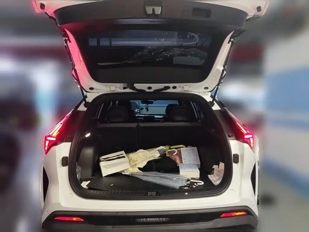 Geely Boyue — миниатюра 10