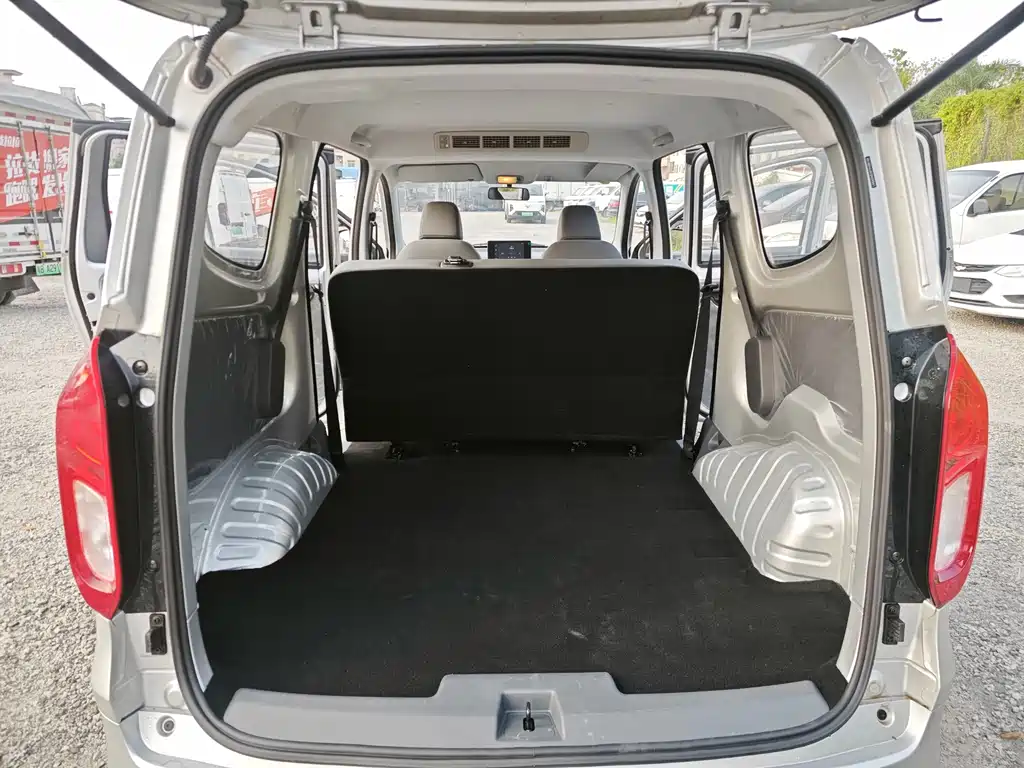 Wuling Hongguang EV — миниатюра 12