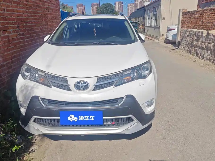 Toyota RAV4 — миниатюра 2