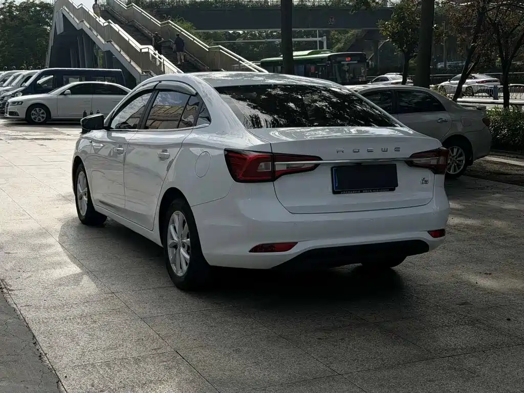 Roewe i5 — миниатюра 5