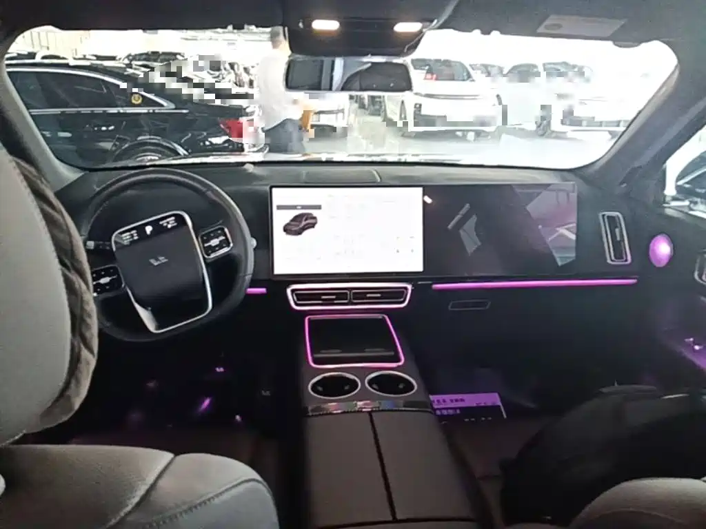 Li Auto Li L8 — миниатюра 10