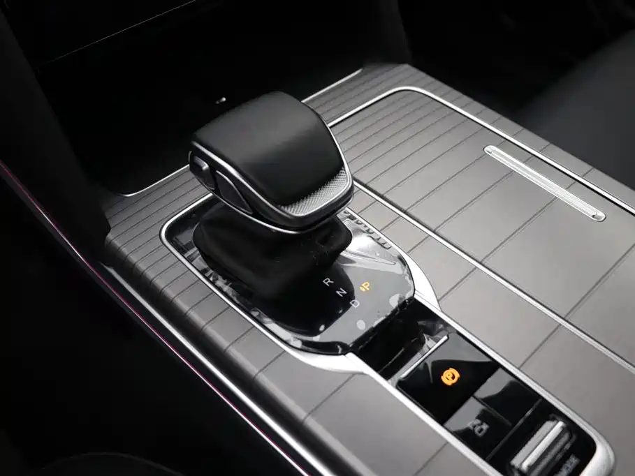 Hongqi HONGQI HS7 PHEV