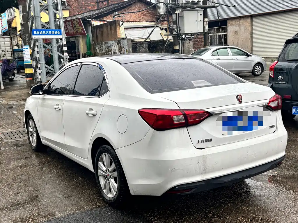 Roewe 360 — миниатюра 9