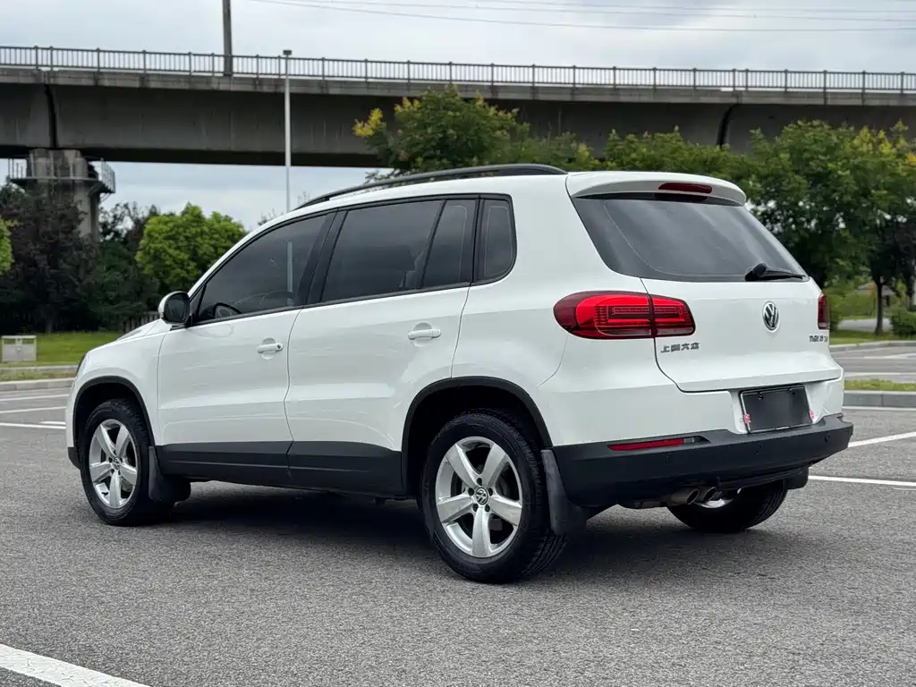 Volkswagen Tiguan — миниатюра 4