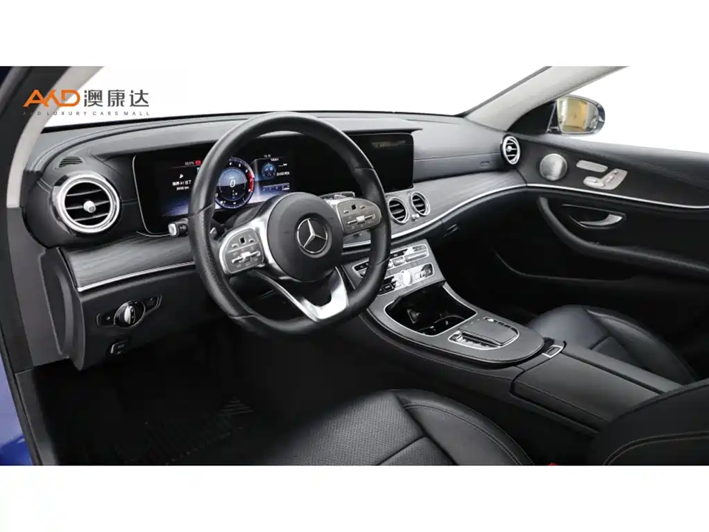 Mercedes-Benz E-Class — миниатюра 6