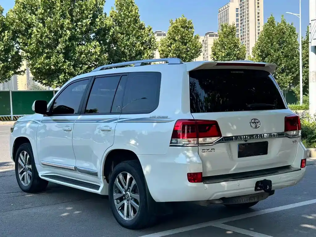 Toyota Land Cruiser — миниатюра 17