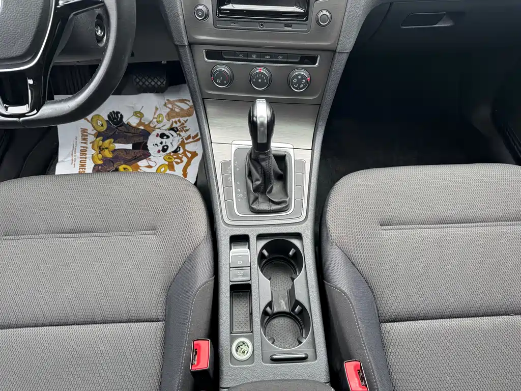 Volkswagen Golf — миниатюра 13