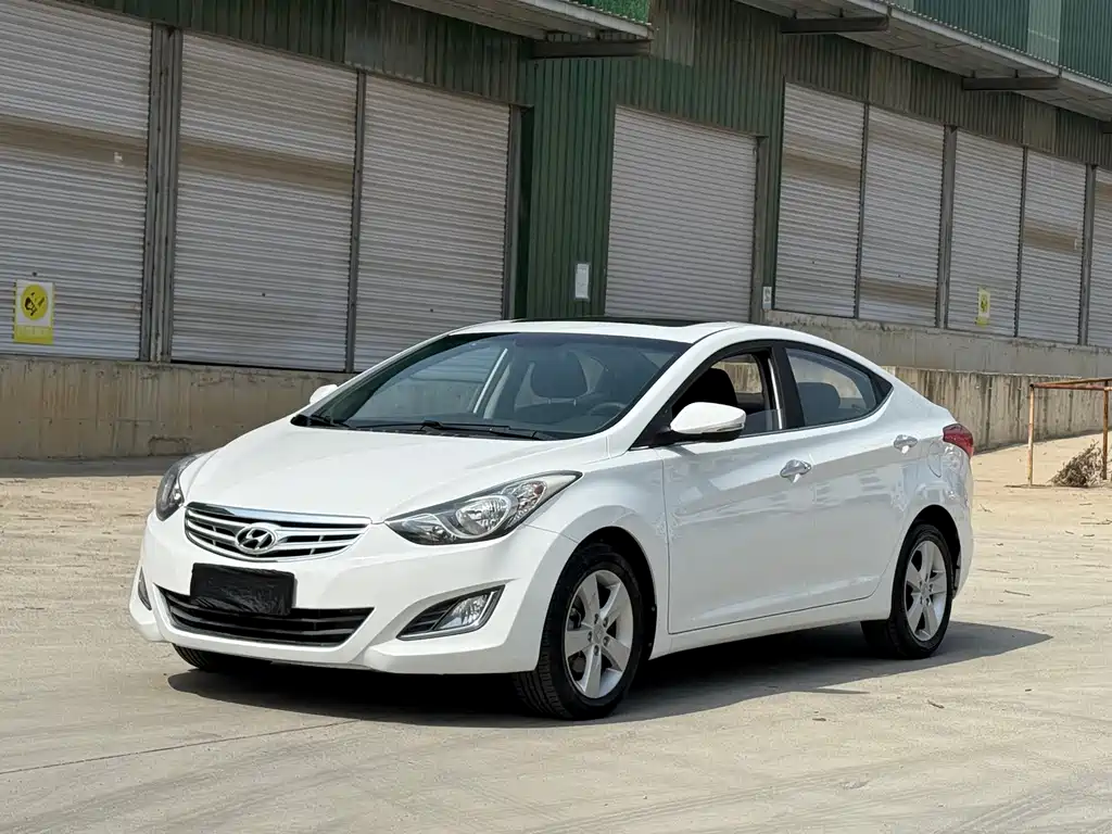 Hyundai Elantra Langdong 2013