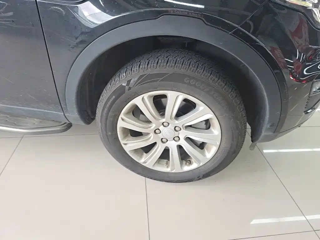 Land Rover Discovery Sport — миниатюра 12