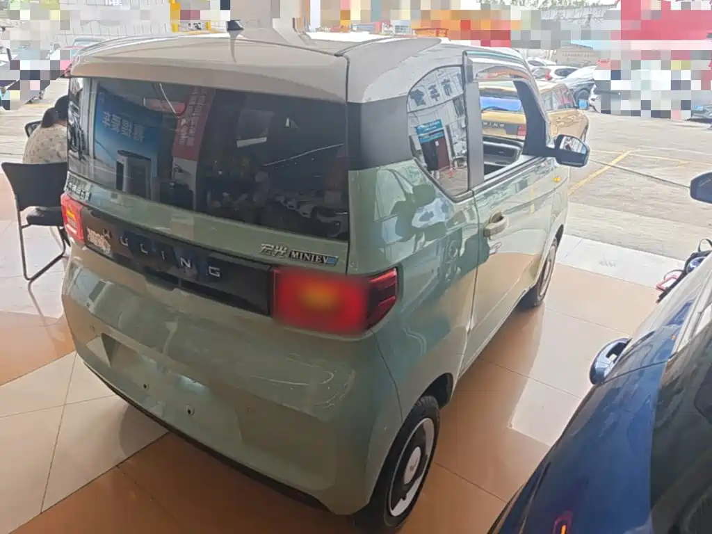 Wuling MINIEV — миниатюра 7