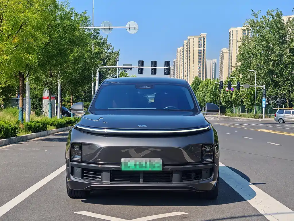 Li Auto Li L8 — миниатюра 2