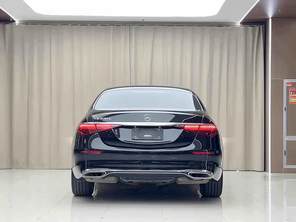 Mercedes-Benz S-Class — миниатюра 13