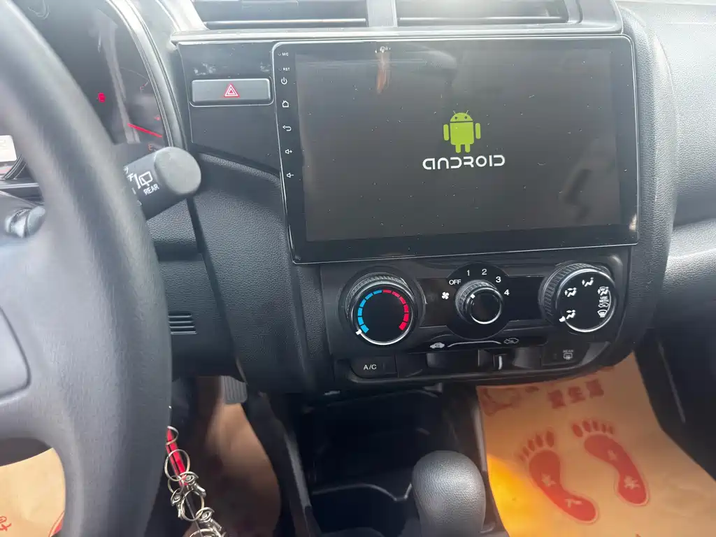 Honda Fit — миниатюра 10