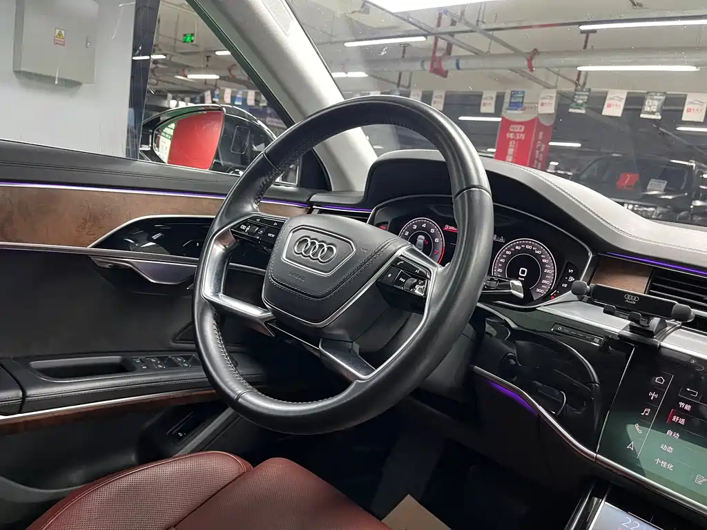 Audi A8 — миниатюра 13