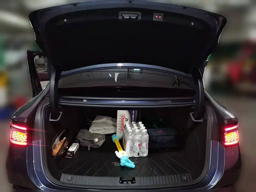 BYD Seal — миниатюра 15