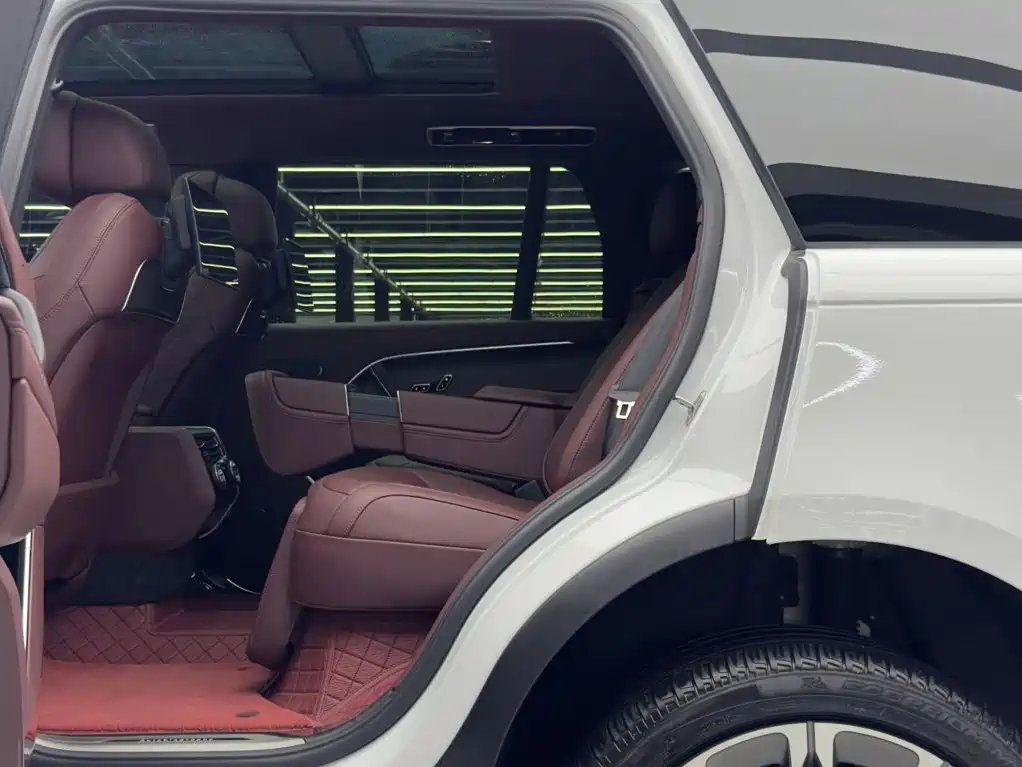 Land Rover Range Rover — миниатюра 9
