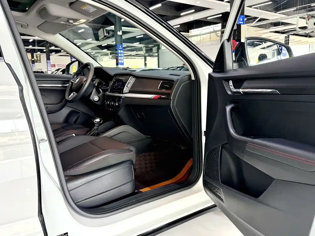 Skoda Kamiq — миниатюра 9