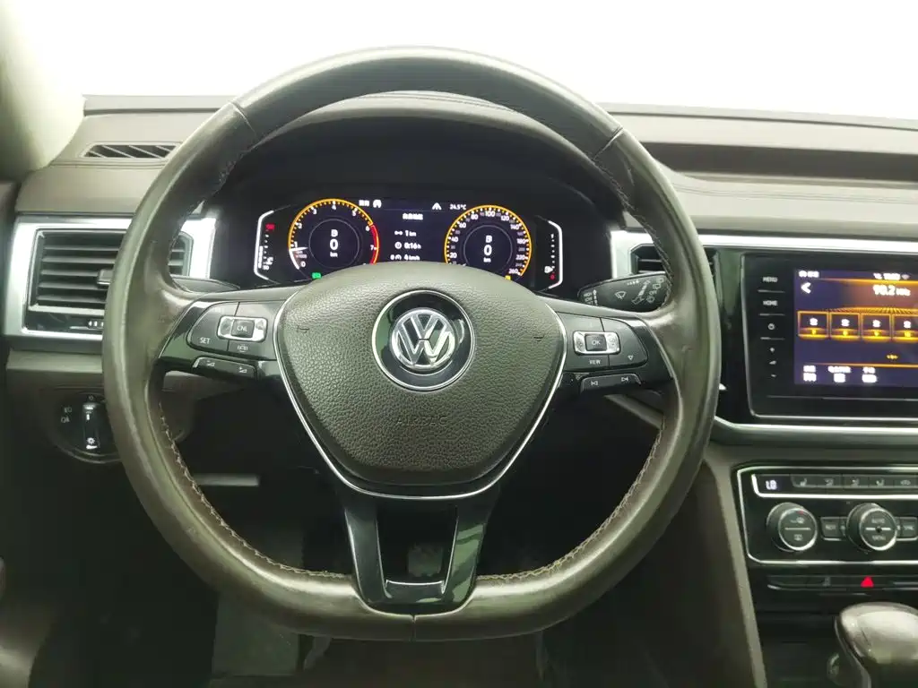 Volkswagen Teramont — миниатюра 11