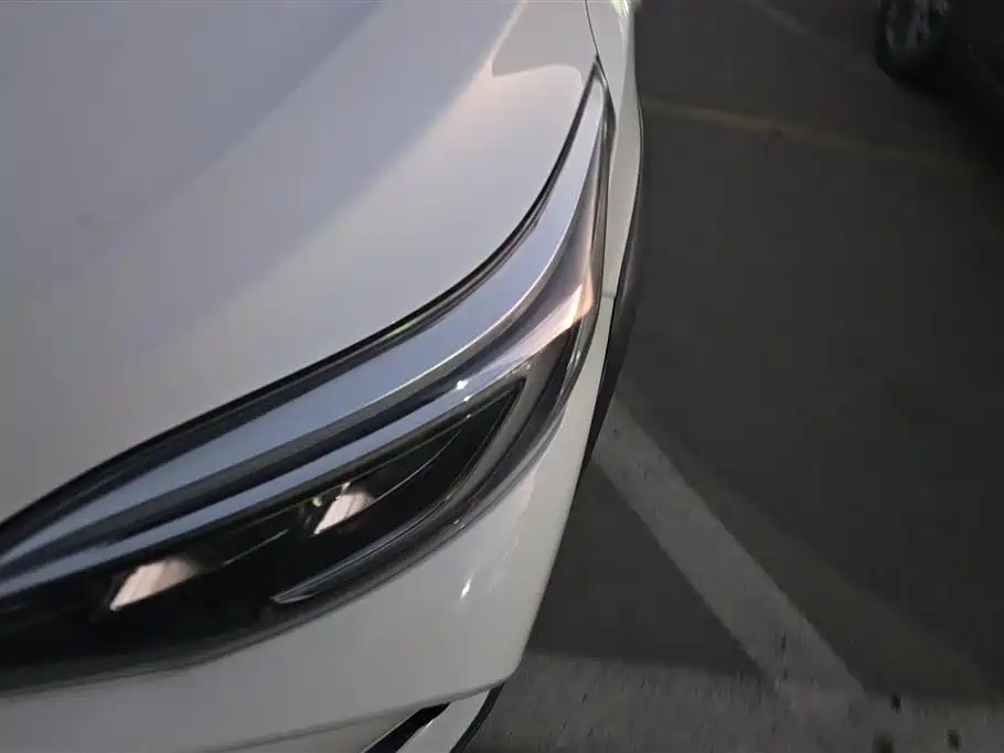 TOYOTA YARIS L ZHIXUAN