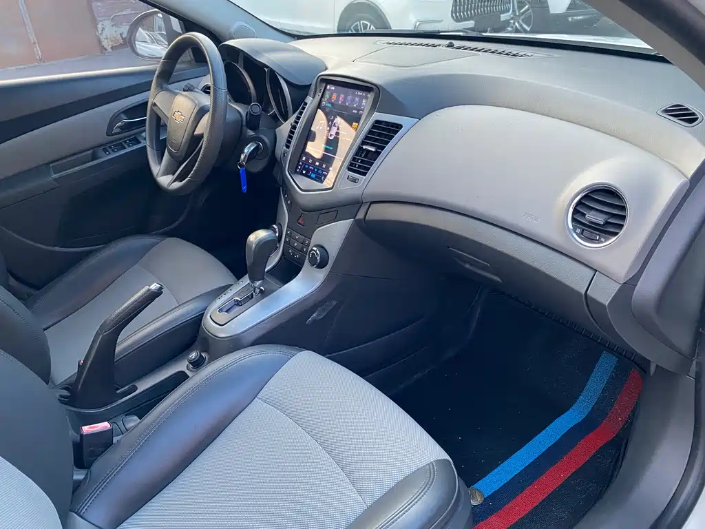 Chevrolet Cruze 2013 1.6L SE AT