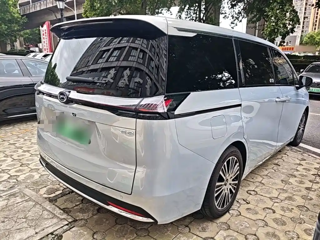 GAC Motor Trumpchi E8 PHEV — миниатюра 7
