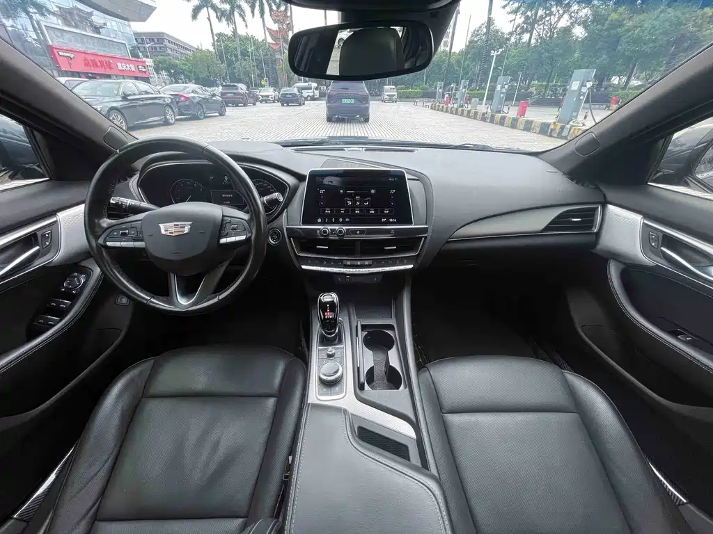 Cadillac CT5 — миниатюра 13