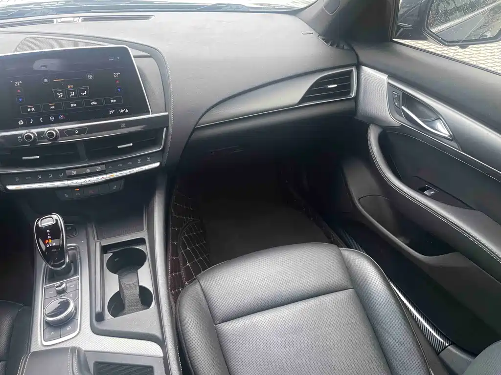 Cadillac CT5 — миниатюра 15
