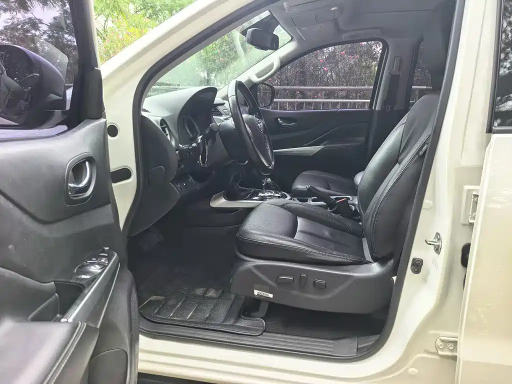 Nissan Terra — миниатюра 4