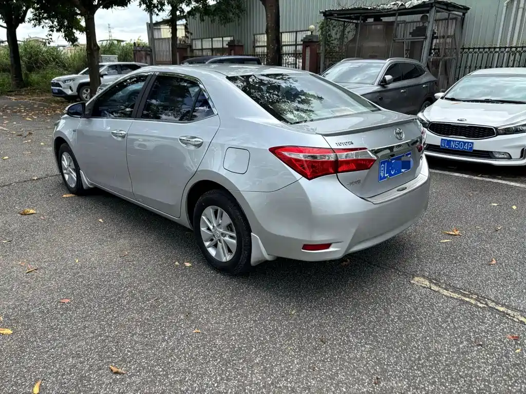 Toyota Corolla — миниатюра 9