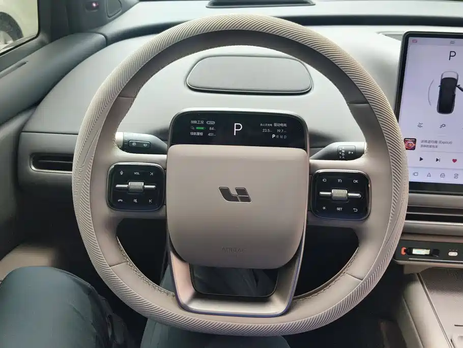 Li Auto Идеальный i6 — миниатюра 14