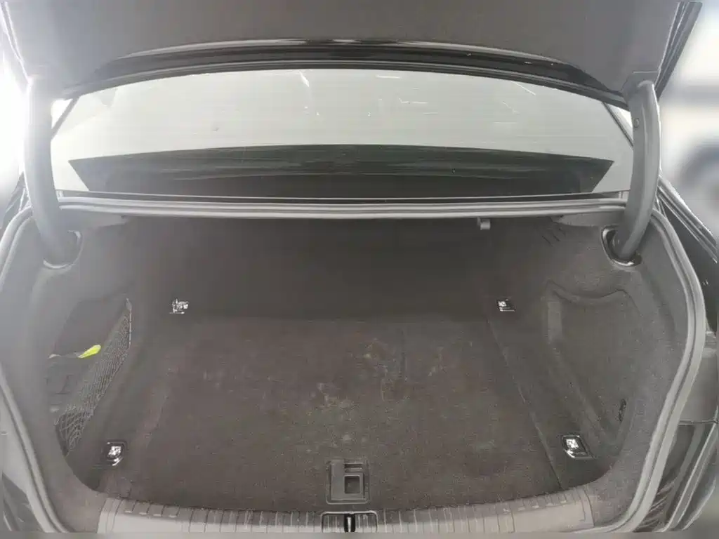 Audi A6L — миниатюра 24