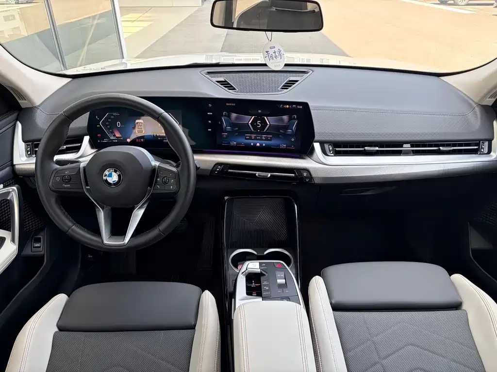 BMW X2 (Import) — миниатюра 4