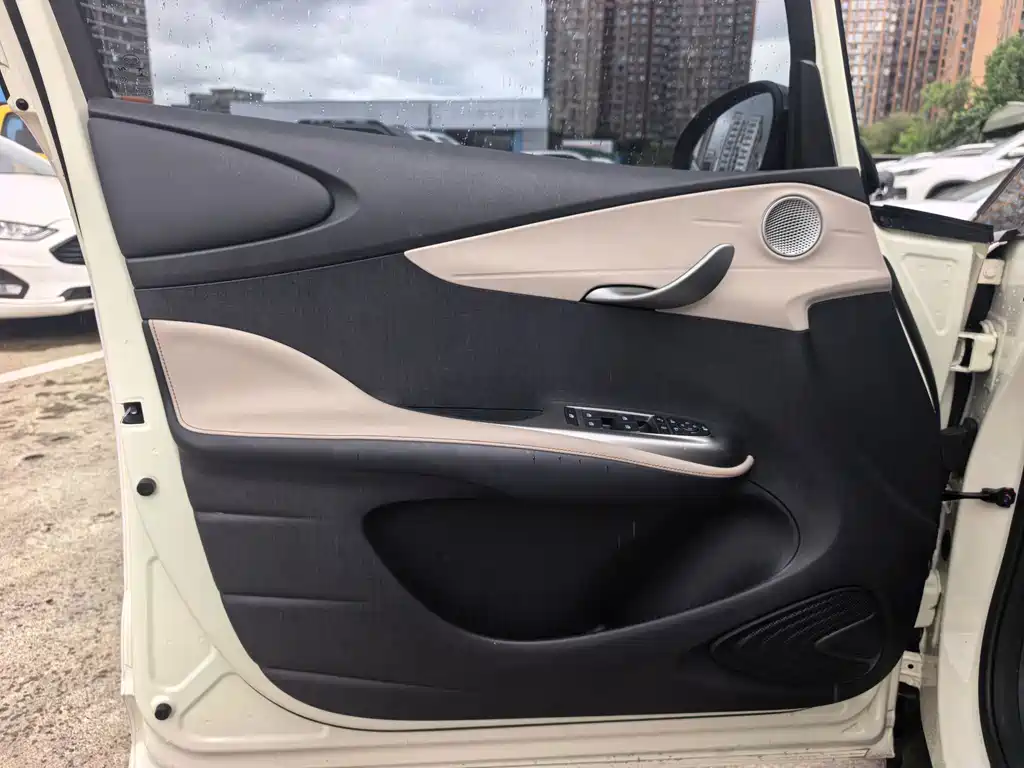 BYD Dolphin — миниатюра 11