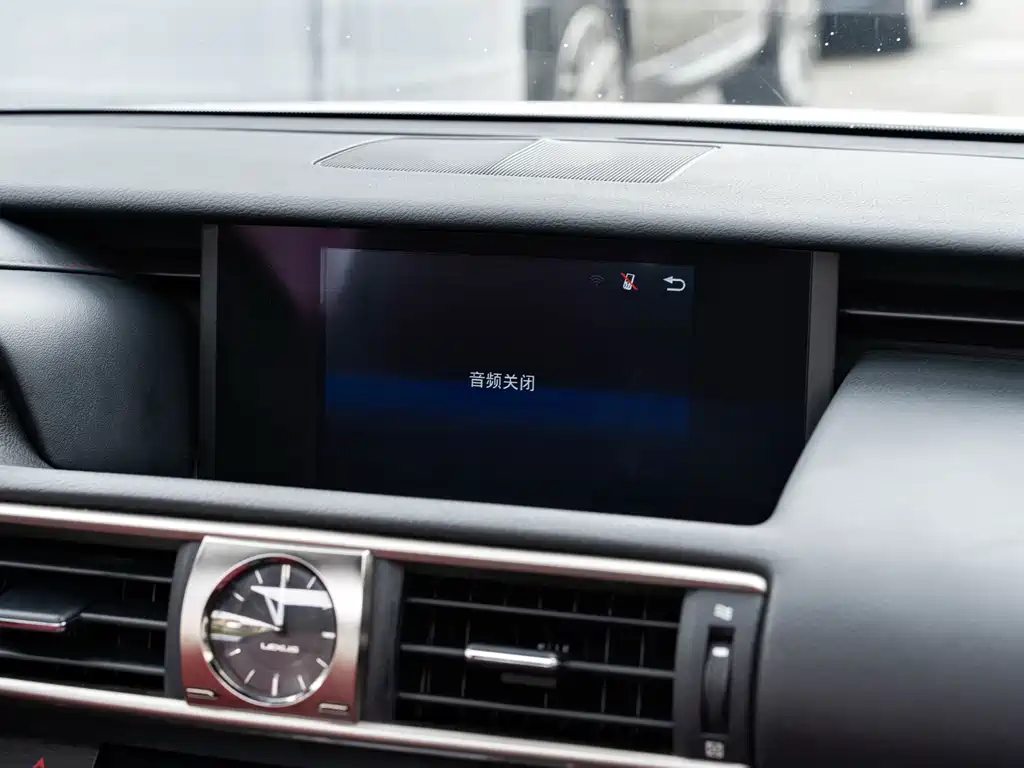 Lexus IS — миниатюра 16