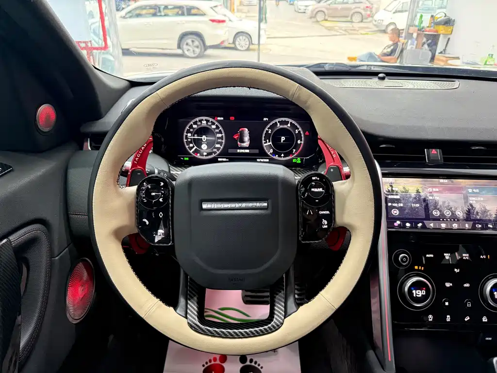 Land Rover Discovery Sport — миниатюра 7