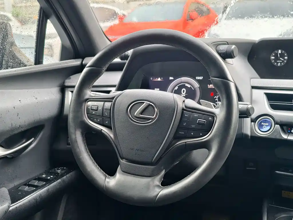 Lexus UX New Energy — миниатюра 21