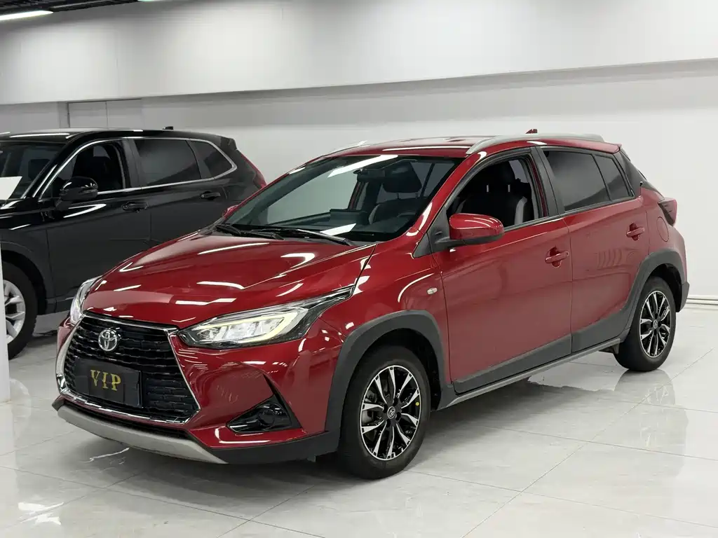 Toyota Yaris L 2021