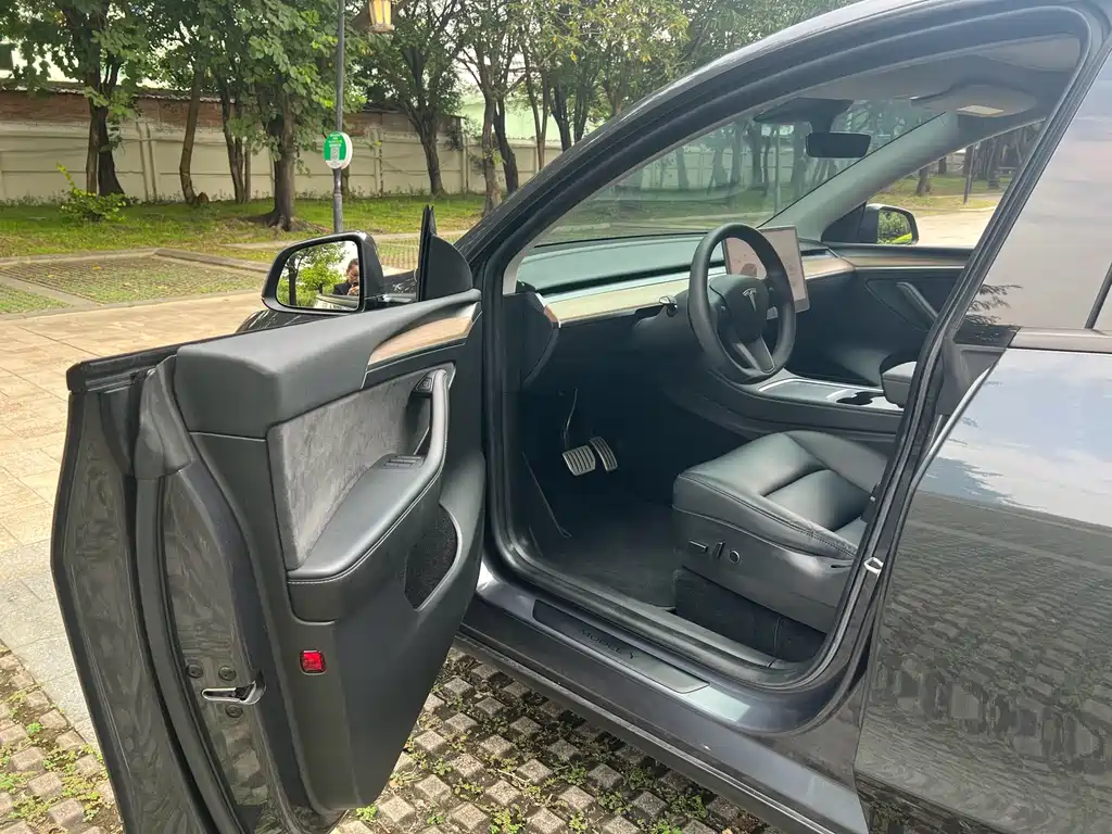 Tesla Model Y — фотографии объявления, Фото 12