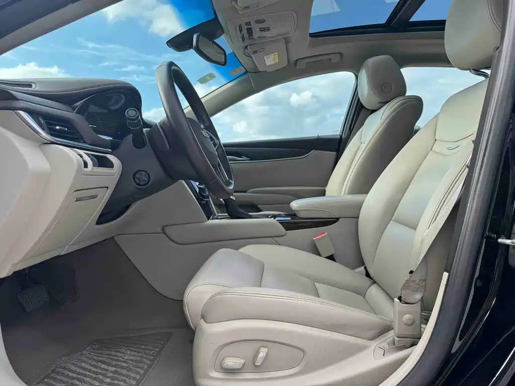 Cadillac XTS — миниатюра 4