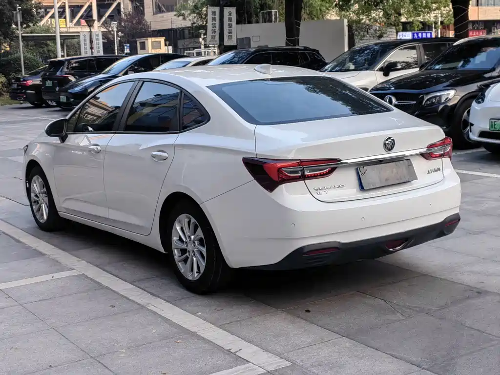 Buick Verano — миниатюра 6
