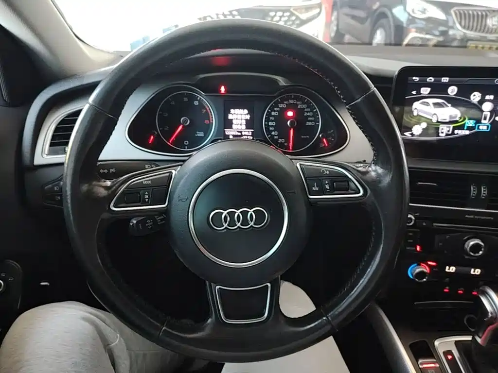 Audi A4L — миниатюра 11