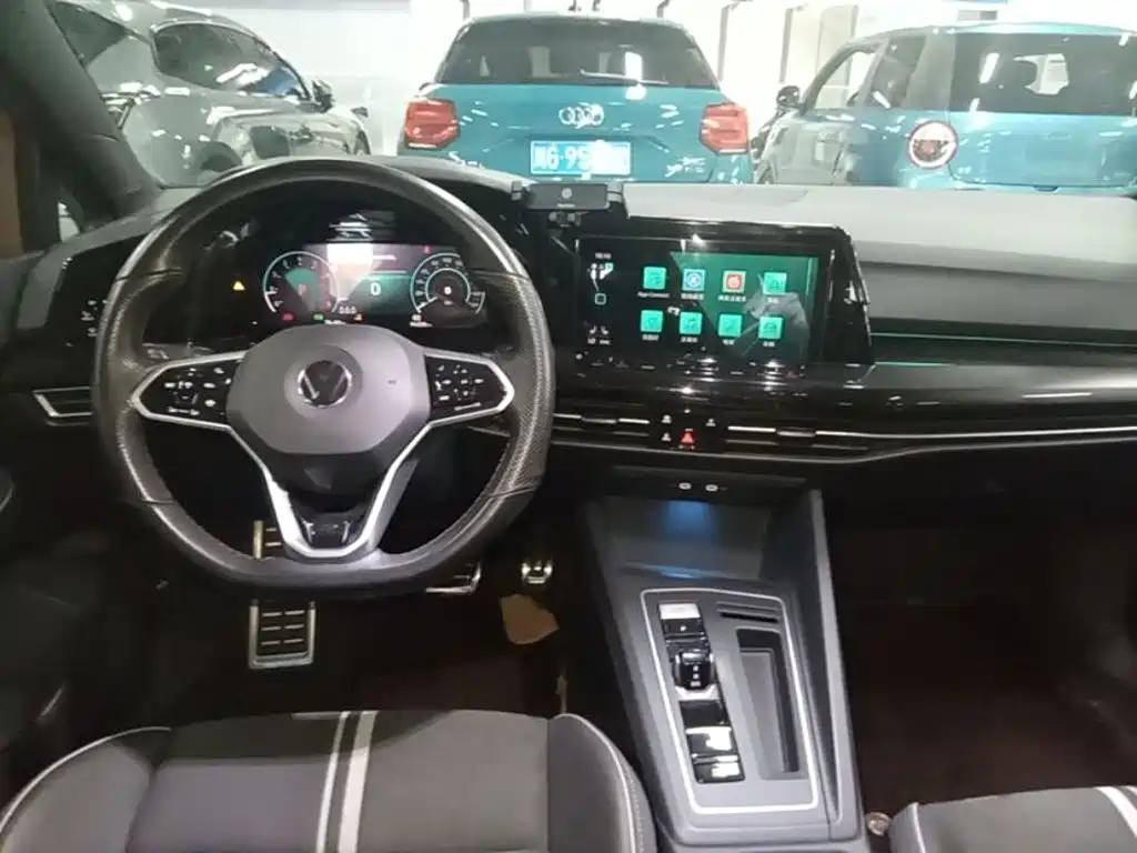 Volkswagen Golf — миниатюра 11