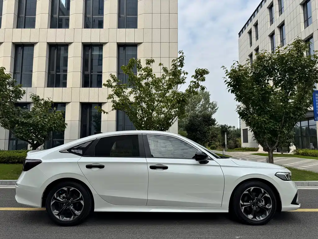 Honda Civic — миниатюра 11