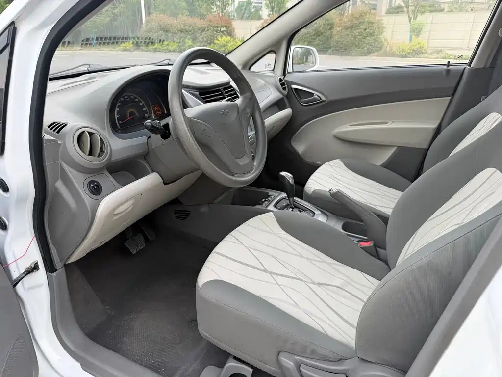 Chevrolet Sail Sedan 1.4L AMT Premium Comfort Edition, фото 11
