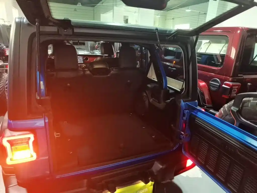 Jeep Wrangler — миниатюра 19